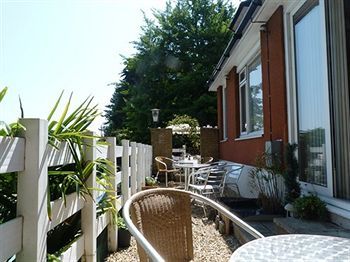 Hostal Oaklands House