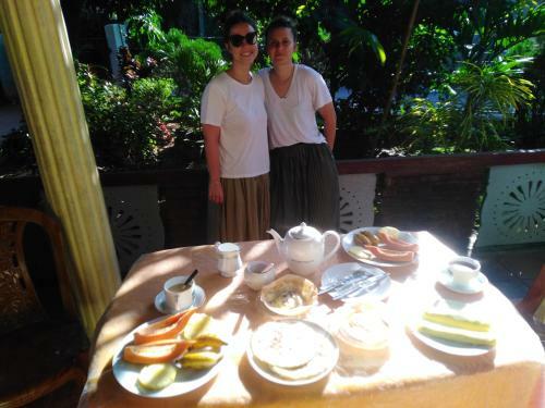 Hostal Arani Homestay