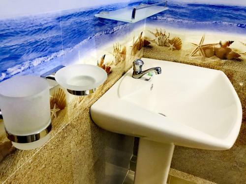 Hostal Geethani Tourists Home