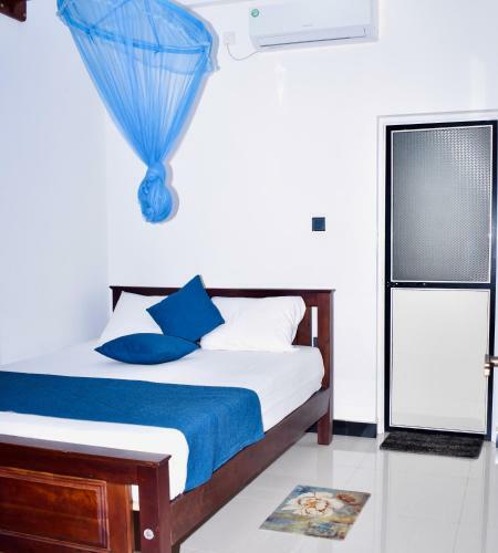 Hostal Geethani Tourists Home