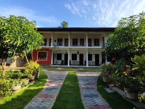 Hostal Geethani Tourists Home
