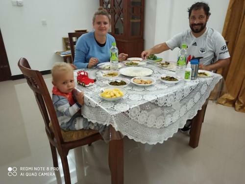 Hostal Geethani Tourists Home