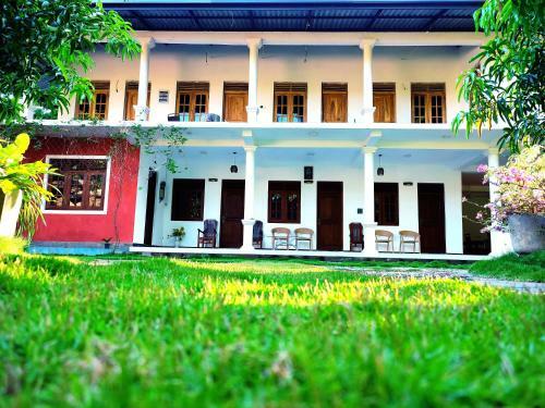 Hostal Geethani Tourists Home