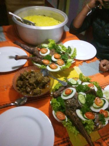 Hostal Redwood Homestay
