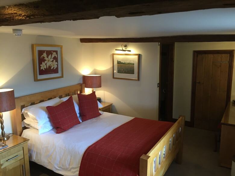 Hostal Willow Tree House