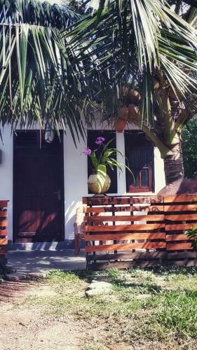Happy Living Weligama