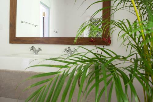 Six Bedroom Eco Chic Villa - Weligama