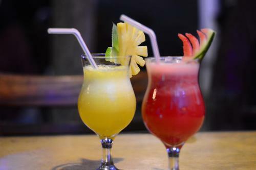 Hostal Surfing Life Guest House & Restaurant