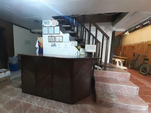 Hotel Oyo 633 Abelardo's Pension House