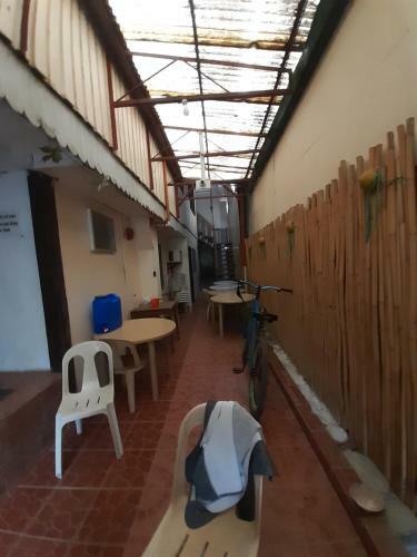 Hotel Oyo 633 Abelardo's Pension House