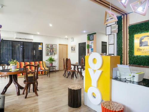 Hotel Vaccinated Staff - Oyo 552 Vines Ape Nap Hostel