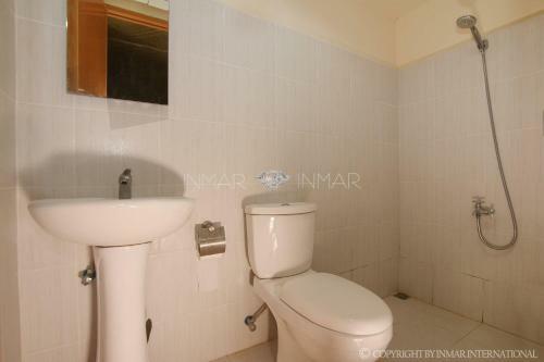 Hotel Pito's Sutokil & Bamboo Rock Resort