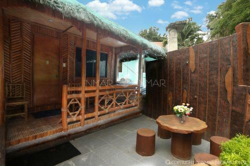 Hotel Pito's Sutokil & Bamboo Rock Resort