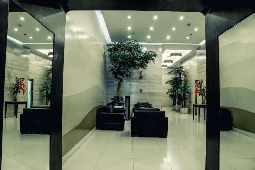 Apartamentos 1015 West Insula Suites By Ays