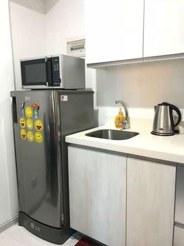 Apartamentos Azure Luxury Beach View Condo Staycation