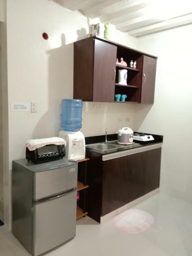 Jen's Paranaque City Apartment