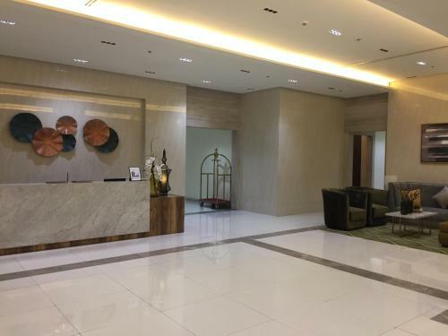 Apartamentos 101 Newport Condo C2