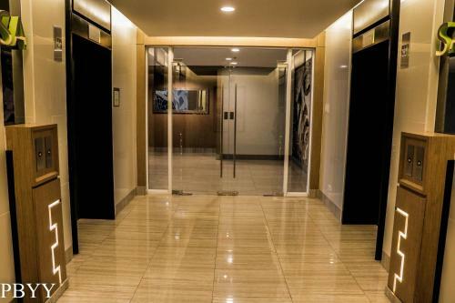 Aparthotel Affordable Condo Unit In Metro Manila With Balcony