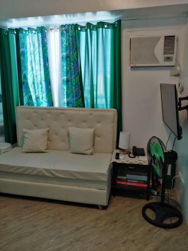 Clean And Affordable Studio Apartment Near Airport