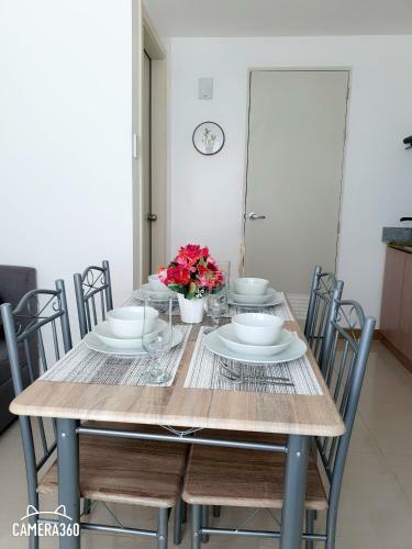 Cozy Place At Smdc South Residences Condominuim