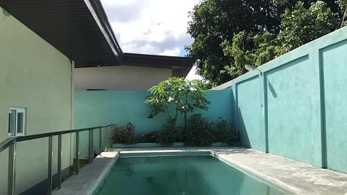 Tagaytay Luxery Pool Villa 8