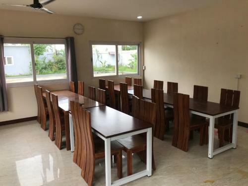 Tagaytay Luxery Pool Villa 8