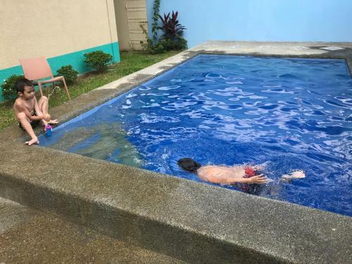 Tagaytay Luxery Pool Villa 8