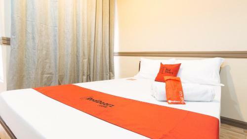 Hotel Reddoorz Canley Residential