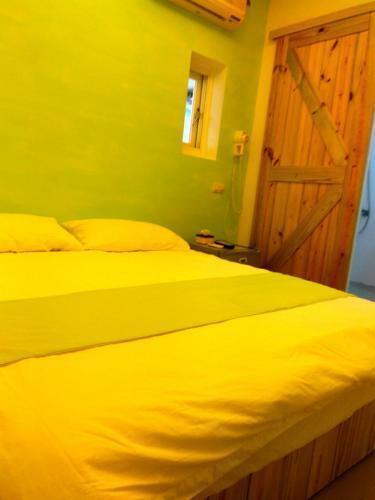 Blue% Hotel