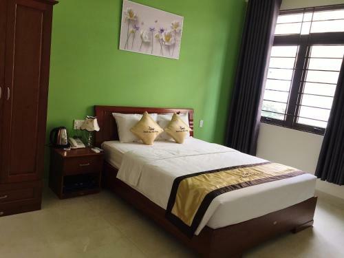 Kh?i Ho�n Hotel