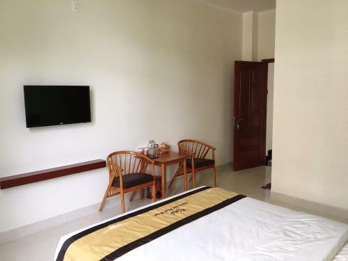 Kh?i Ho�n Hotel