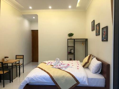 Hang Mua Sunrise Homestay