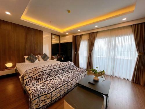 Flc Sea Tower Luxury - Queen Apartment