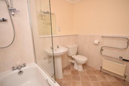 Town Or Country - Osborne House Apartments