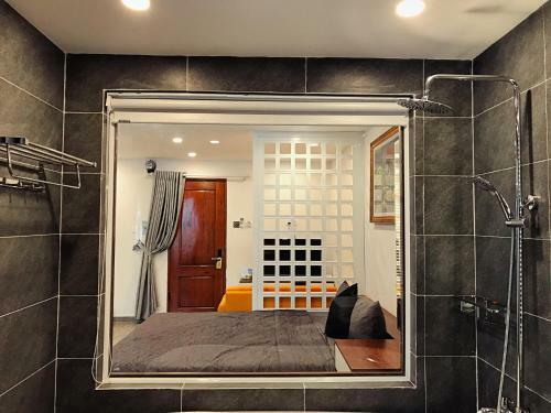 H?ng Th�nh Luxury Hotel & Apartments
