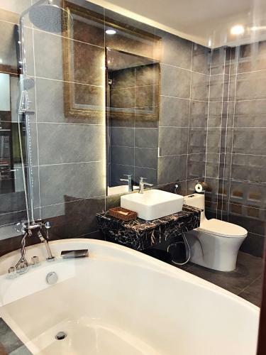 H?ng Th�nh Luxury Hotel & Apartments