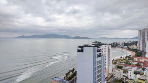 Scenia Bay Residences Apartment