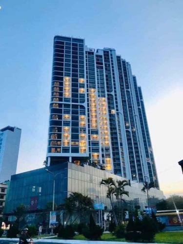 Scenia Bay Residences Apartment