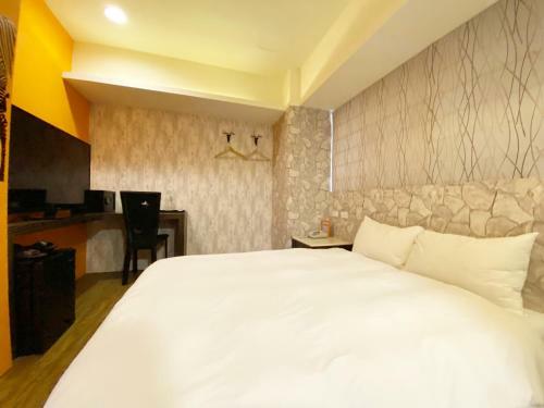 Taichung Old F Hotel