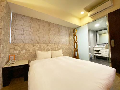 Taichung Old F Hotel