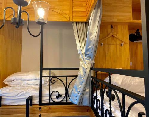 Fourteen Beds Hostel