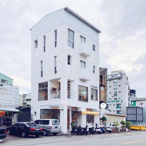 Hostal Rgb Stay Life