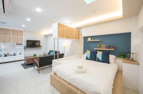 Bird Series Hostel