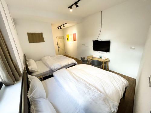 Small Island Homestay