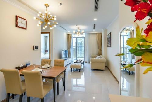Lux Apartment- Vinhomes Central Park