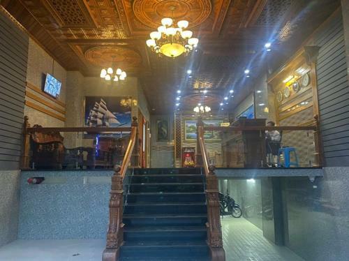 Ho�ng Qu�n Hotel