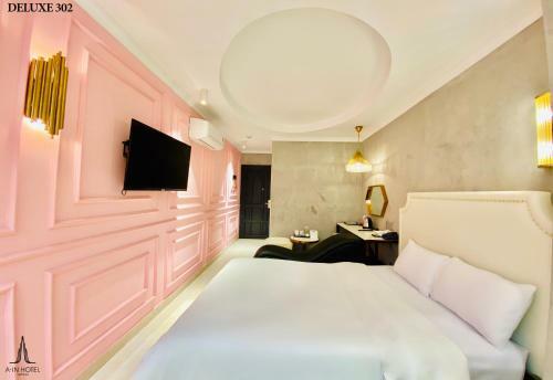 A In Hotel Del Luna