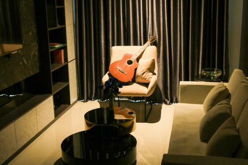 Letters Home_emerald Apartment_celadon City