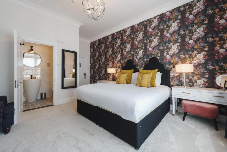 Somerset House Boutique Hotel And Restaurant