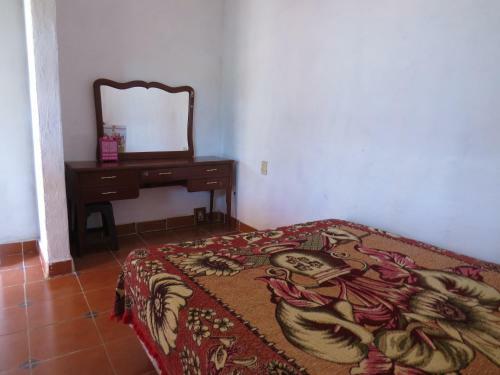 Bonita Casa Con Alberca En Mazatepec, Morelos